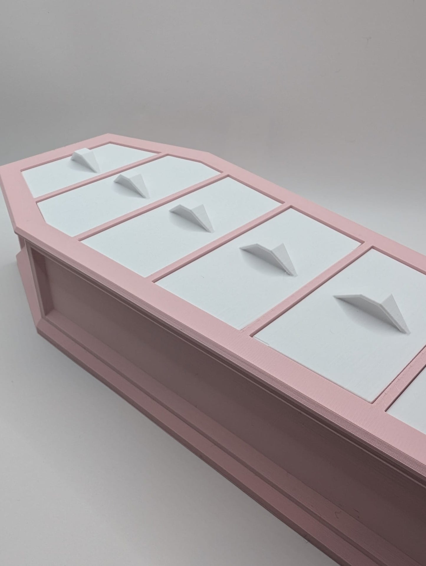 Strawberry sarcophagus drawers midi š